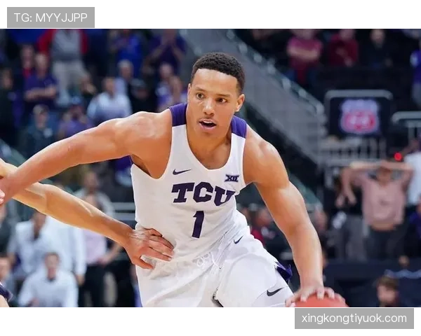 德斯蒙德·班恩无球跑位显著提升三分命中率难题缓解