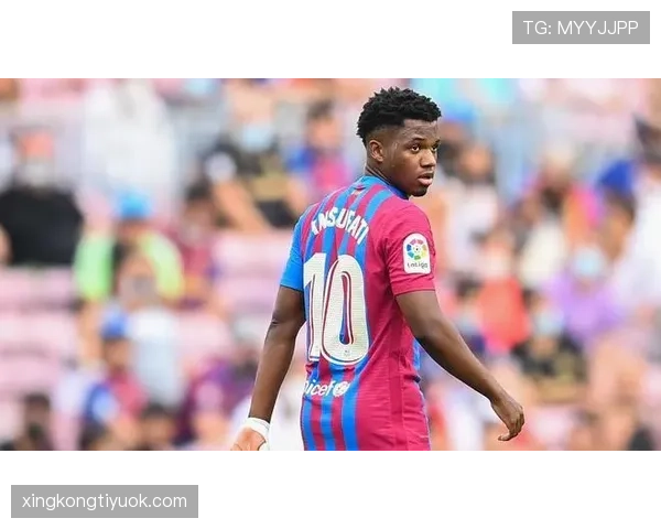 拉菲尼亚与安东尼右边锋战术适配及进攻效率对比分析