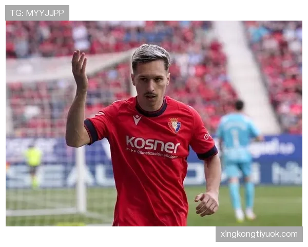 巴萨进攻体系过度依赖边路，战术结构单一可能制约争冠竞争力